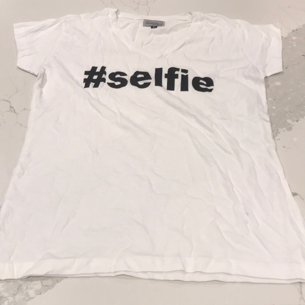 NWOT Sinuous by Felicia K White #Selfie Tee